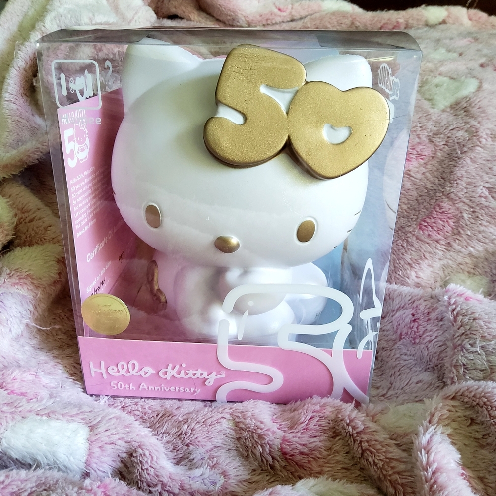 Ultra rare Hello Kitty #57/200